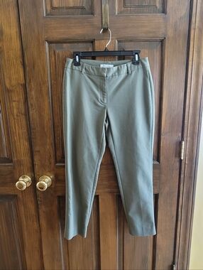 White House Black Market Sz 4 Olive Green Straight Leg Pants